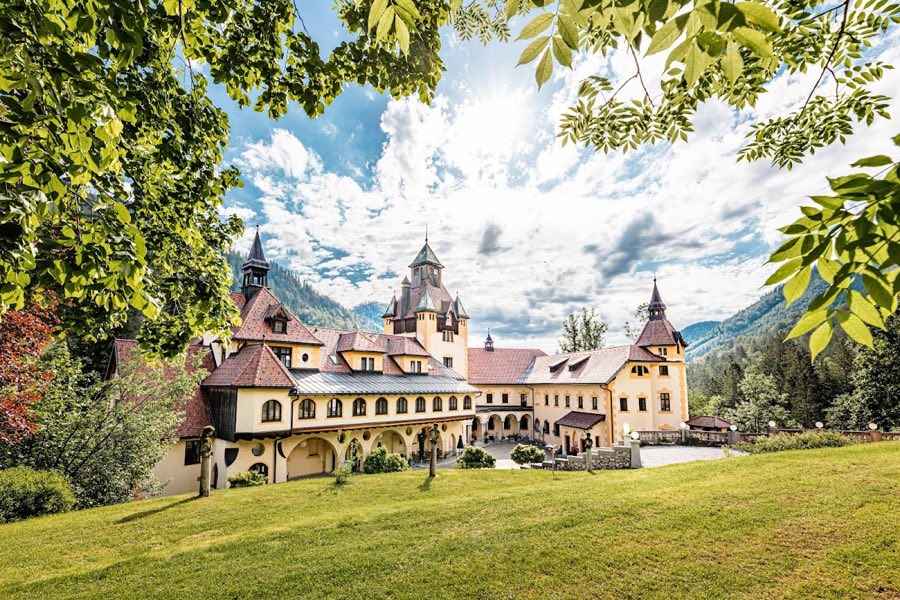 Schloss Kassegg image