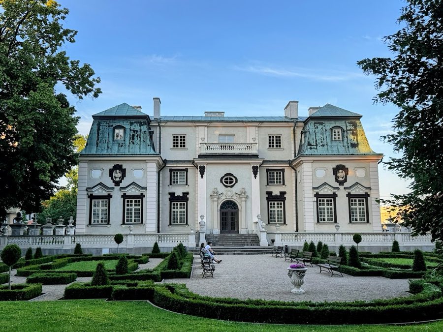 Sommerschloss Rzesz贸w image